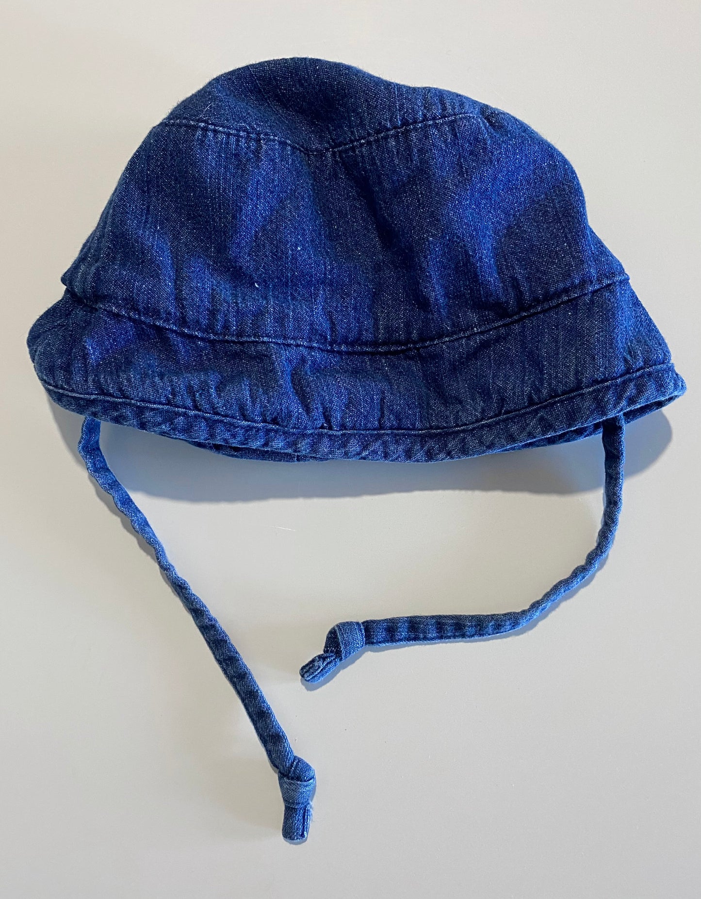 12-24 mois | Chapeau TAG