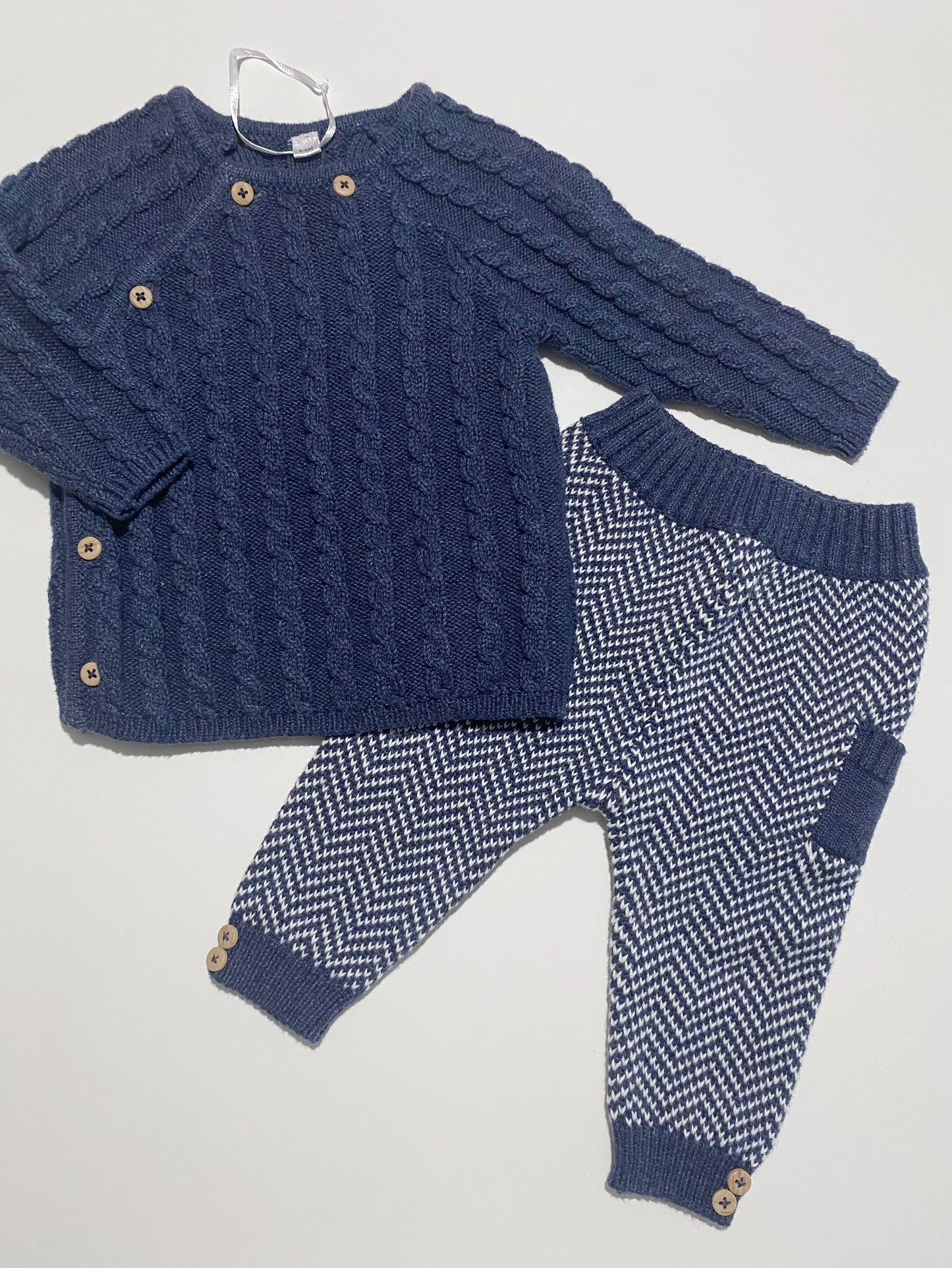 3-6 mois | Ensemble en tricot Bonjour Bébé (Neuf)