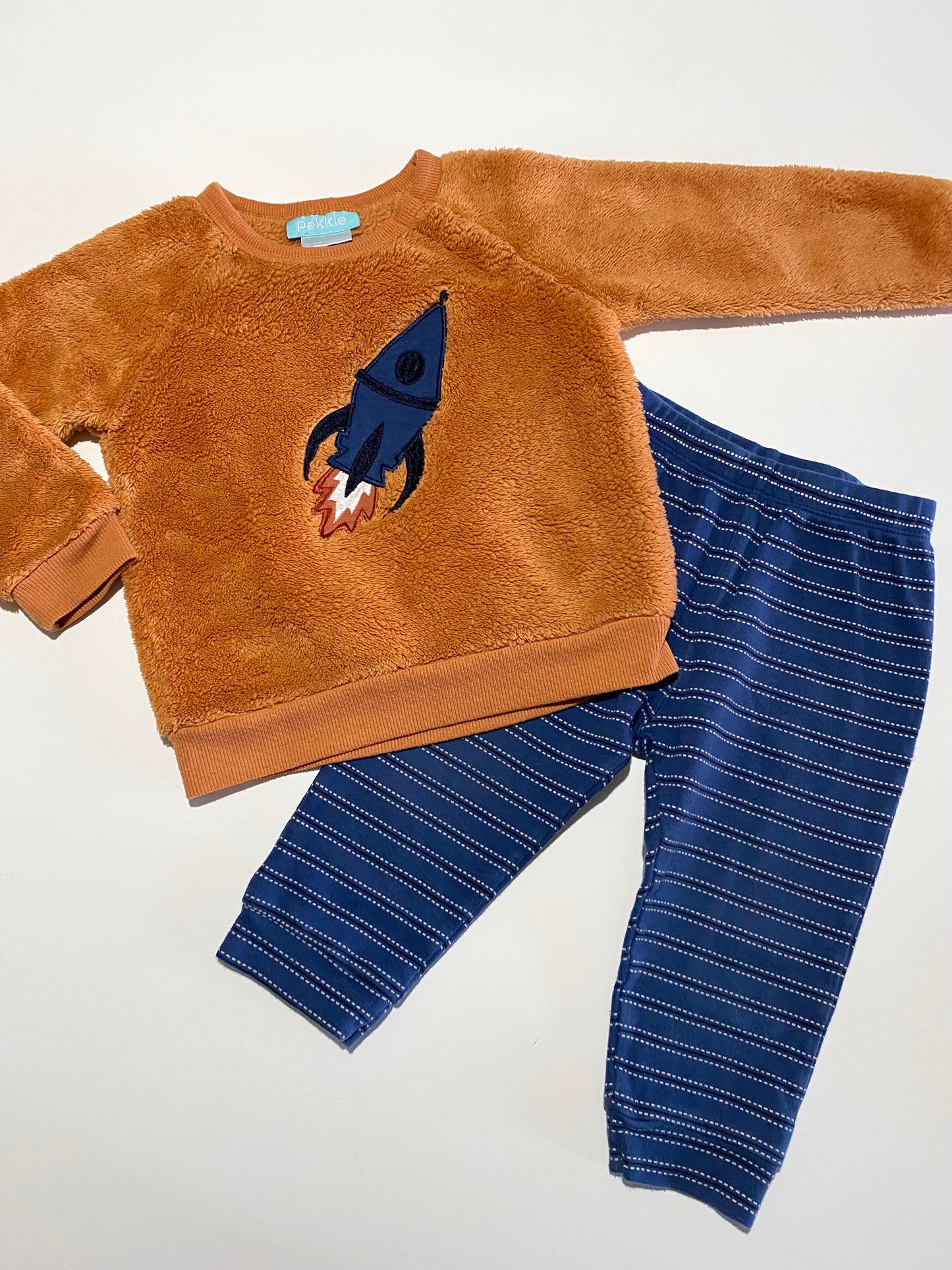 18-24 mois | Ensemble Pekkle