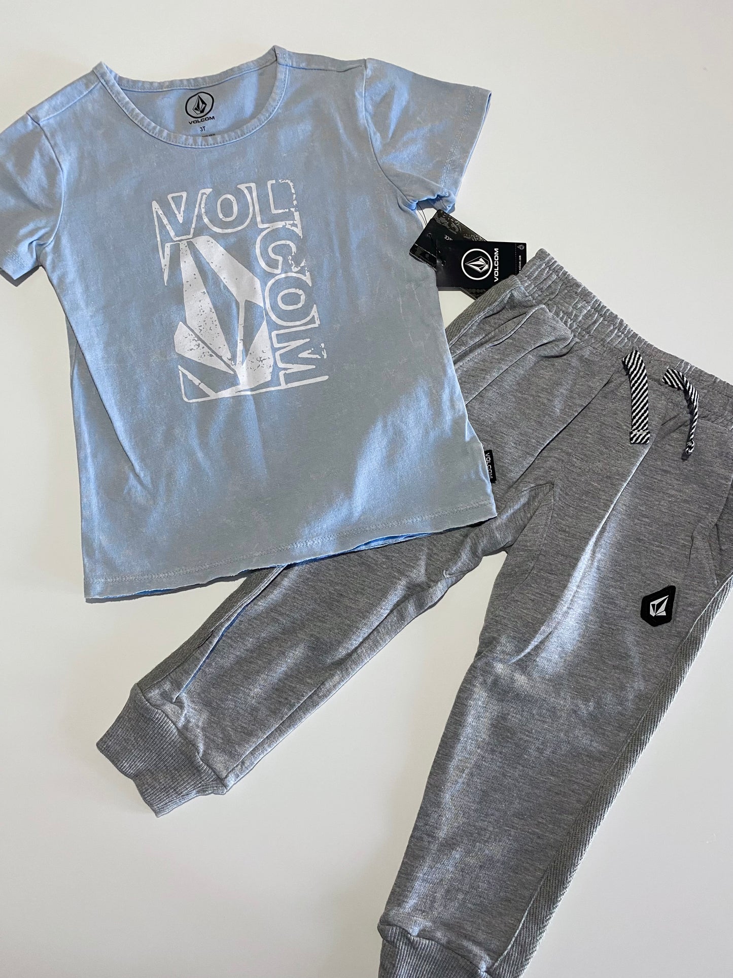 3 ans | Ensemble Volcom (Neuf)