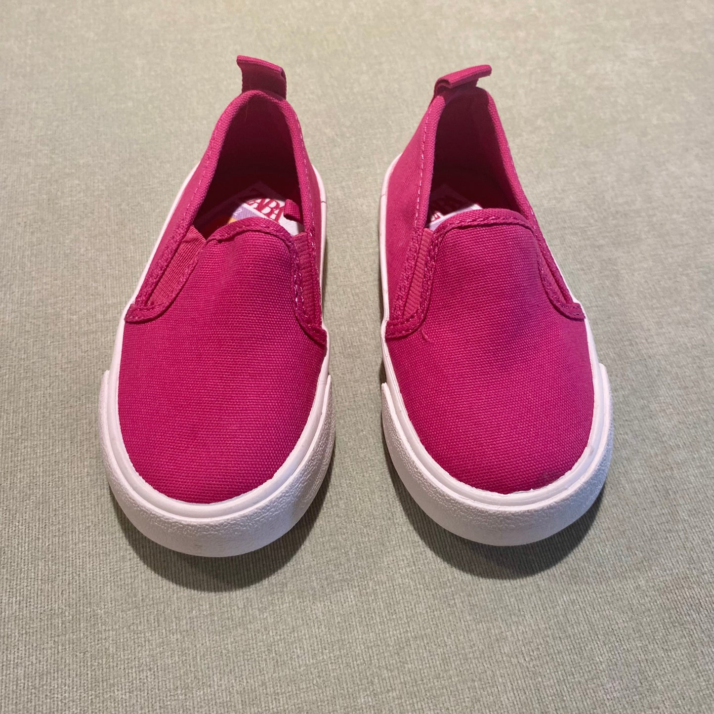 6 (22) | Souliers Zara